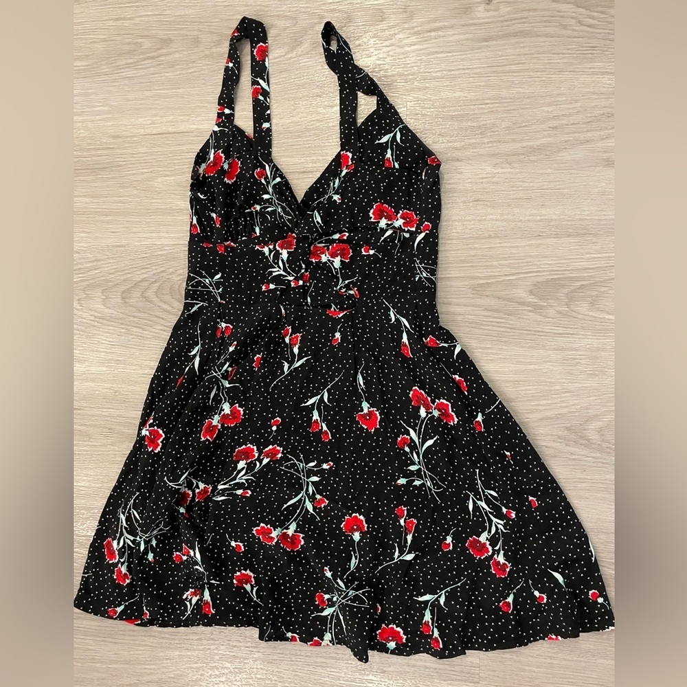 FREE PEOPLE Cute Black & Red Floral Dress w/ peephole twisted back. - Picture 4 of 12
